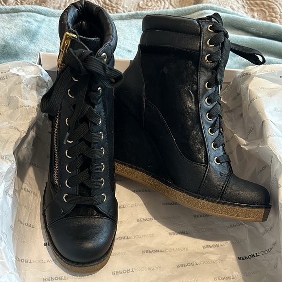 Black Wedge Boots-8.5-Brand New In Box-NWT - Picture 2 of 8